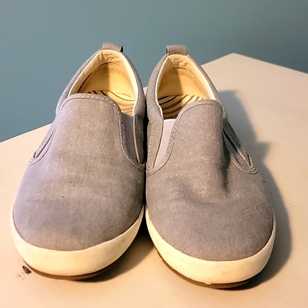 TAOS Dandy Canvas Slip-On Sneakers Rubber Soul Grey Size 9 - Picture 2 of 7